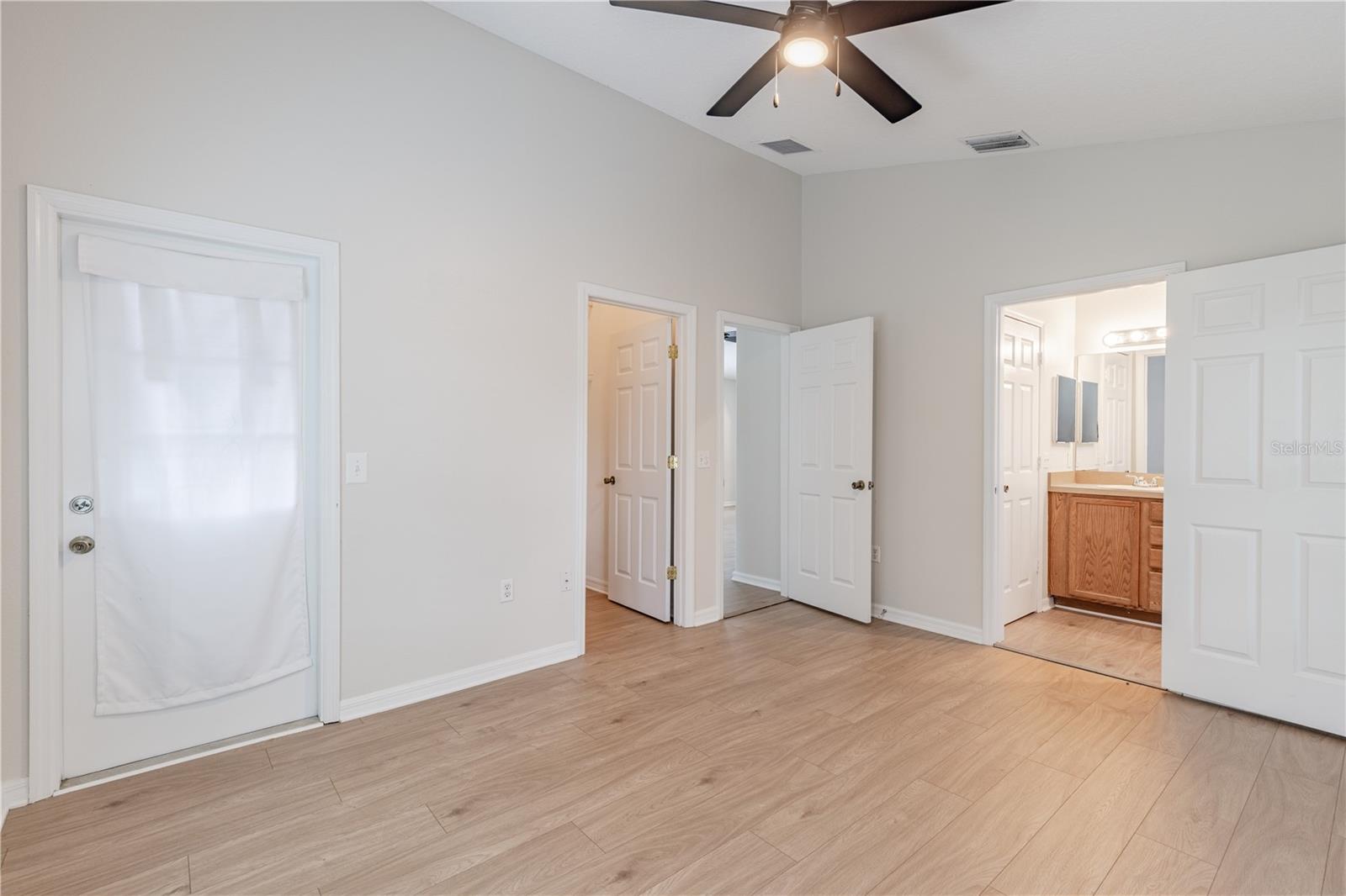 Image 19 of 36 For 31080 Lochmore Circle