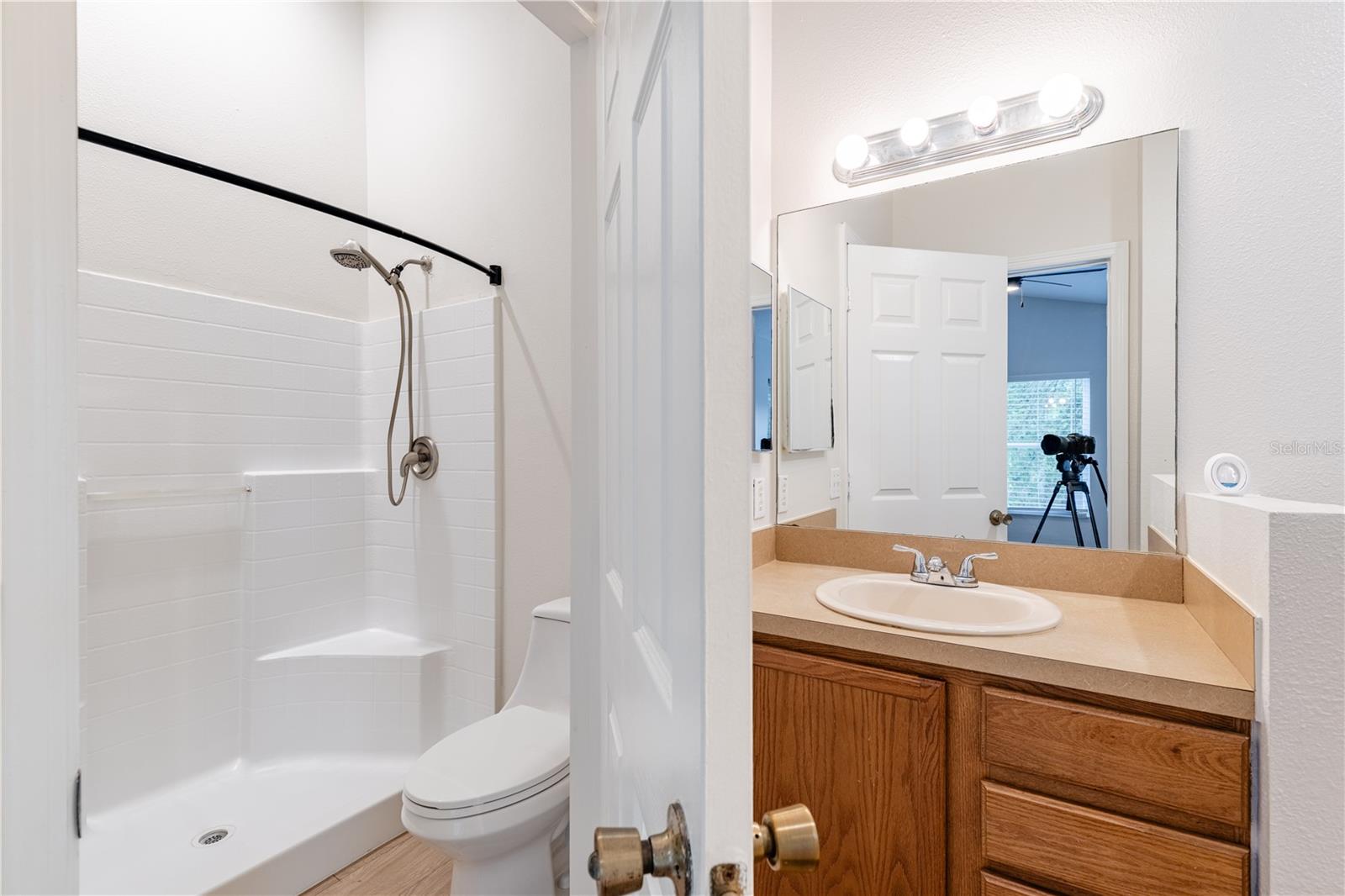 Image 22 of 36 For 31080 Lochmore Circle