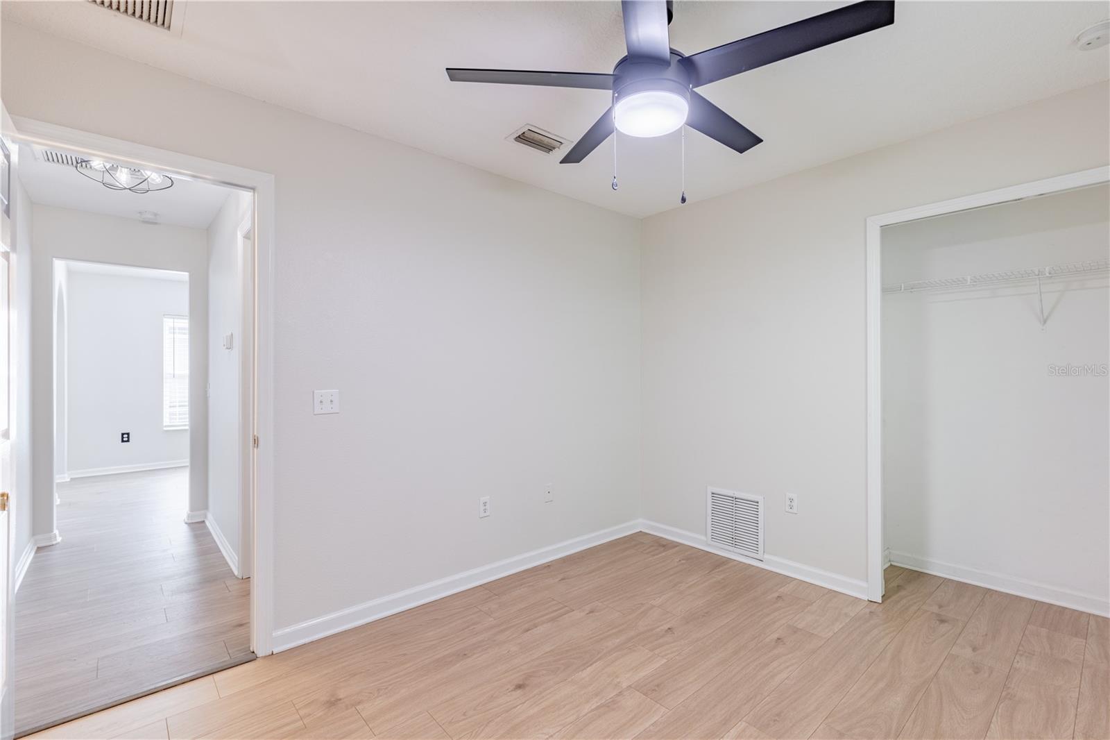 Image 25 of 36 For 31080 Lochmore Circle