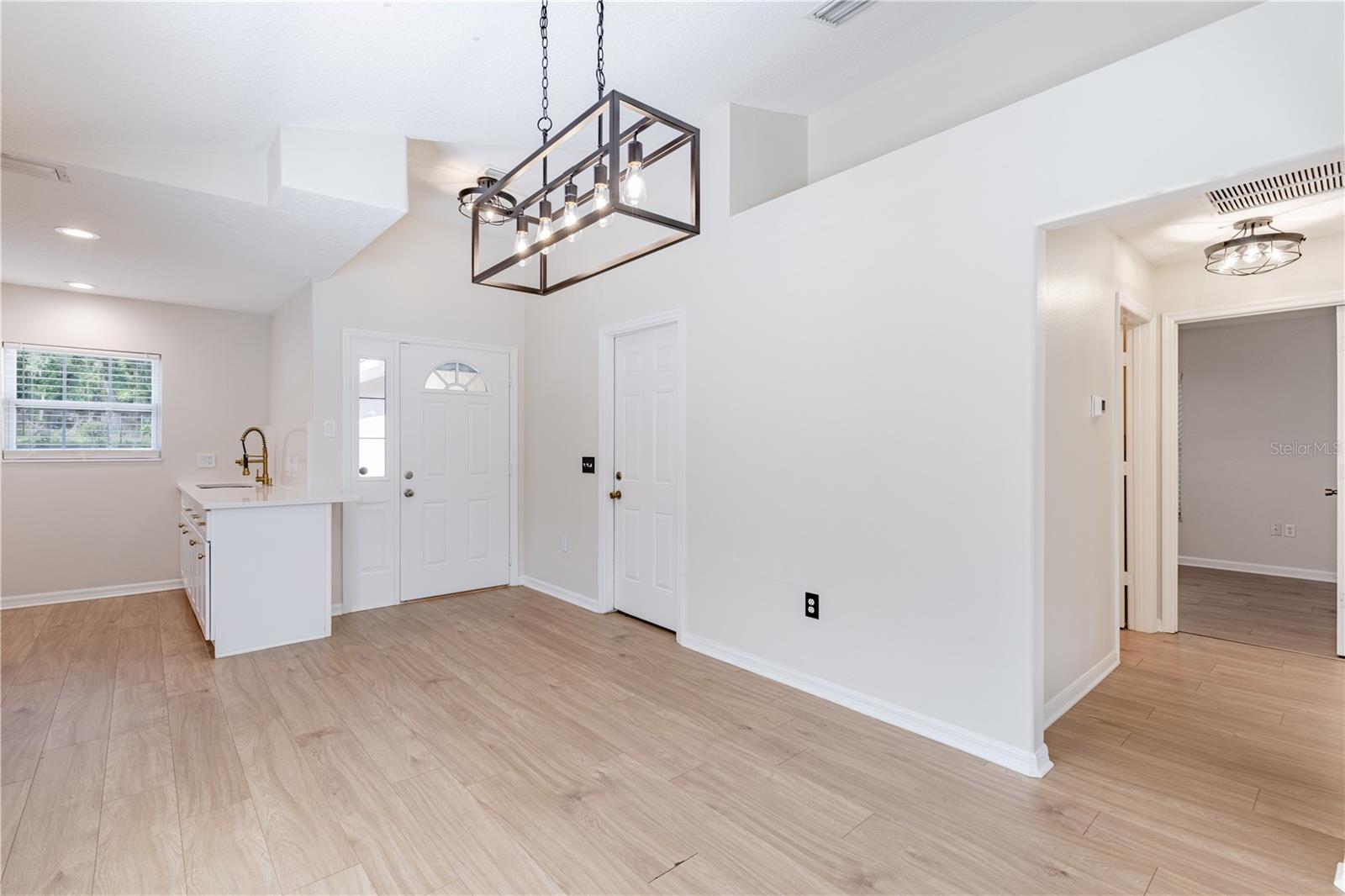 Image 6 of 36 For 31080 Lochmore Circle