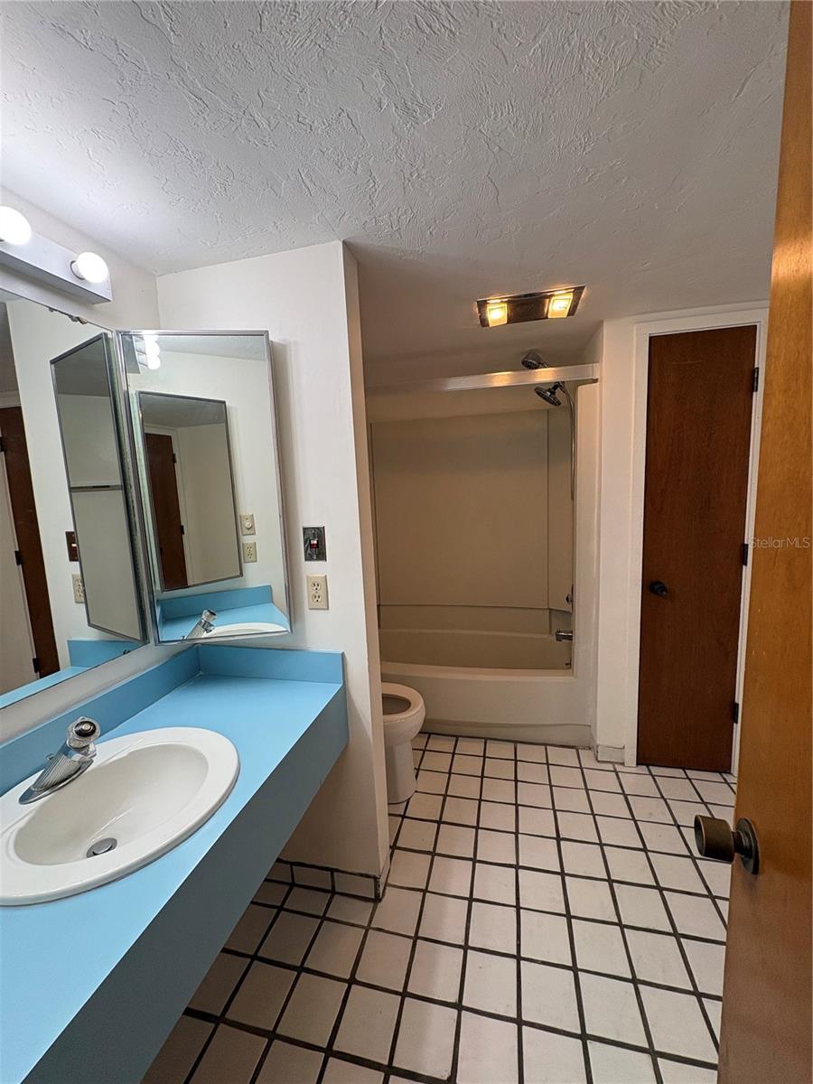 Image 10 of 11 For 931 Tennis Way 3171