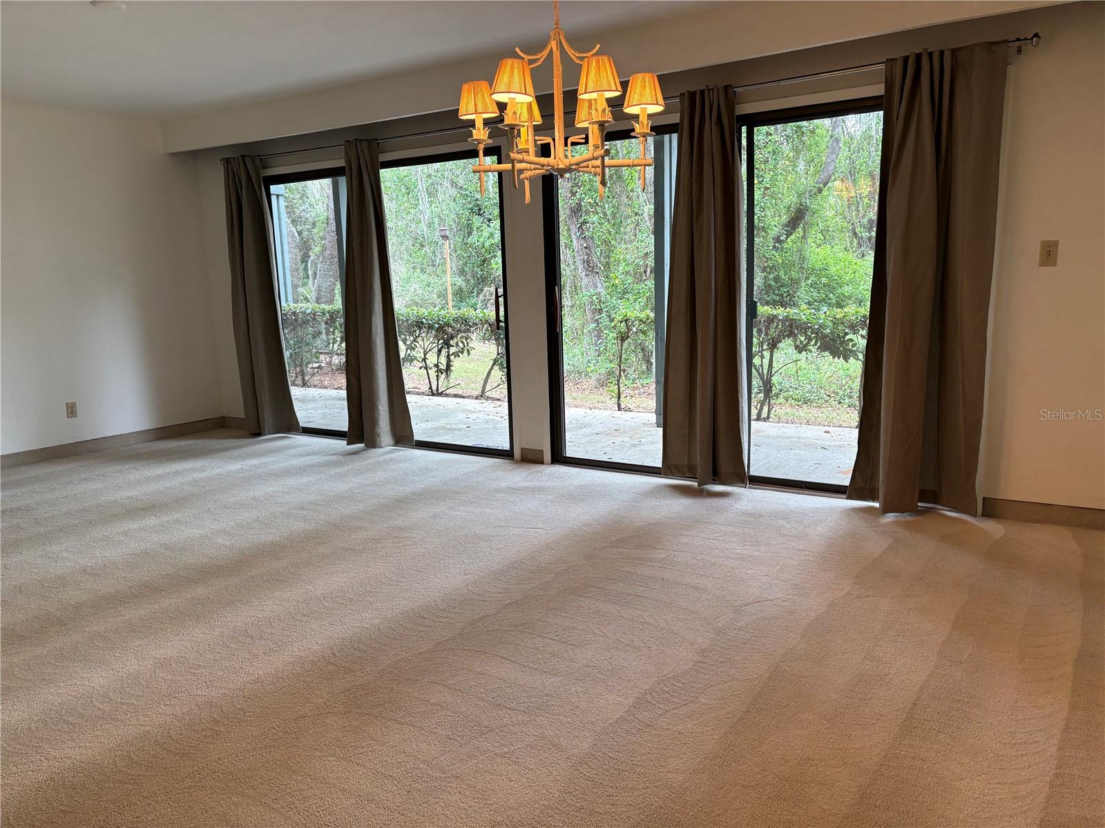 Image 2 of 11 For 931 Tennis Way 3171