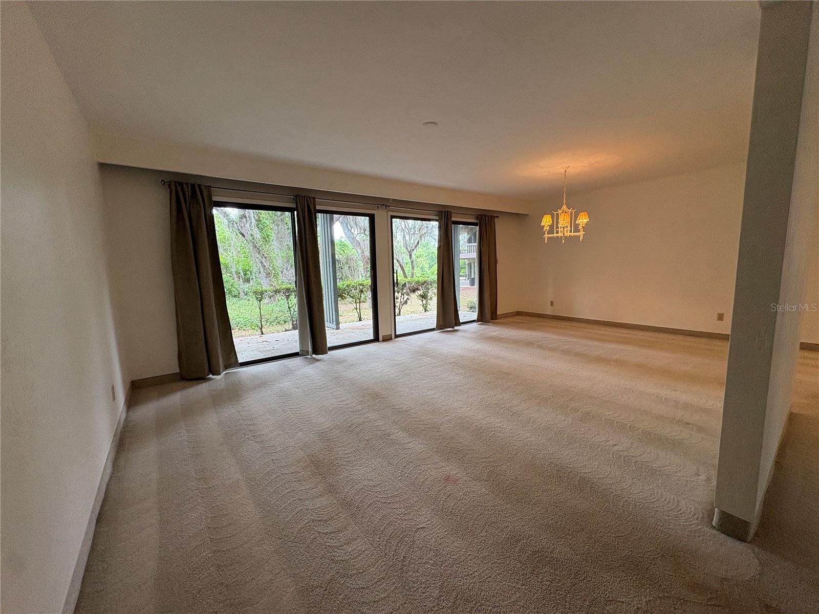 Image 3 of 11 For 931 Tennis Way 3171