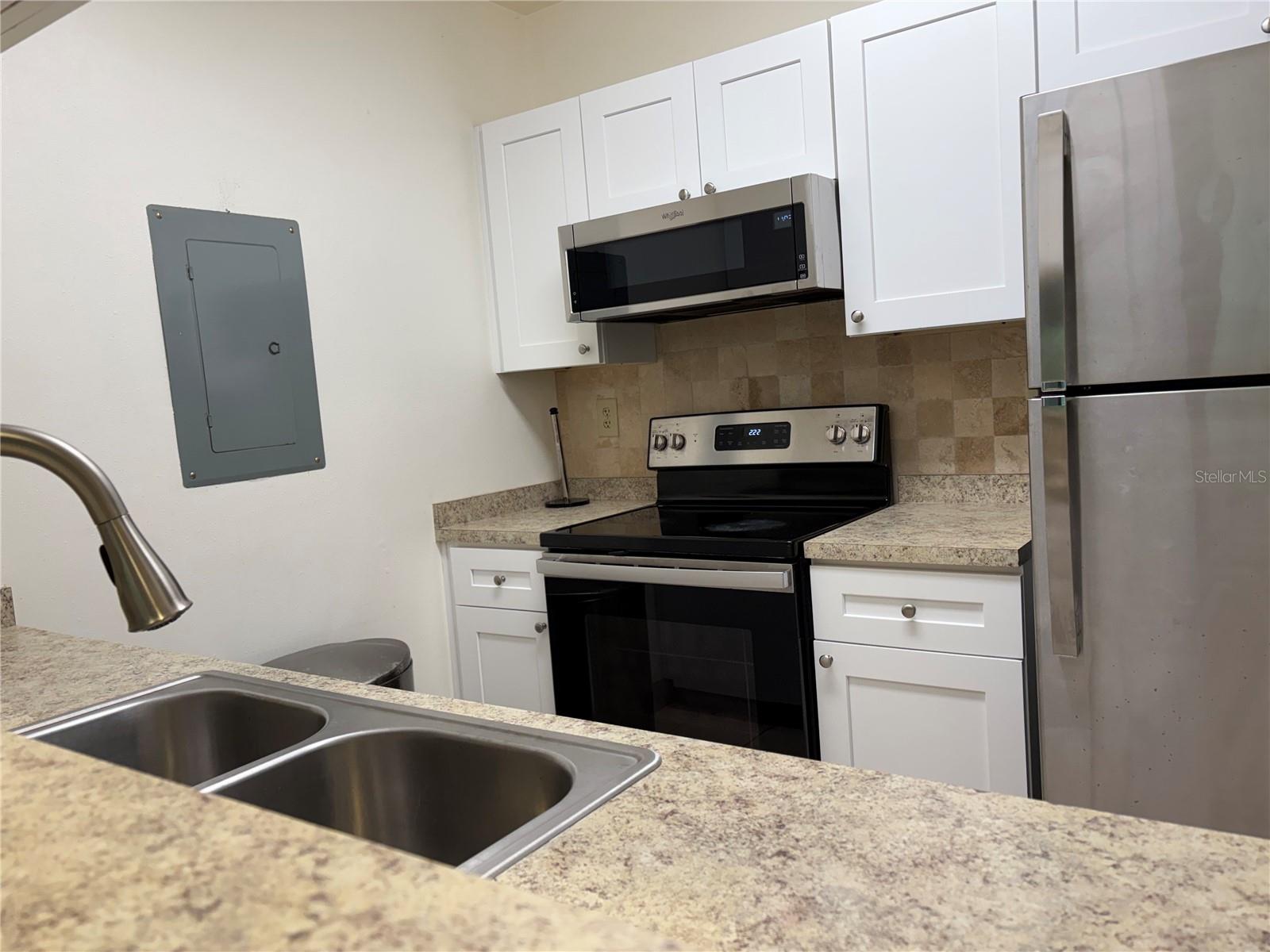 Image 6 of 11 For 931 Tennis Way 3171