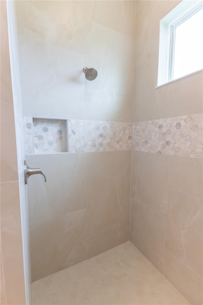 Image 21 of 49 For 1439 Cr 212  