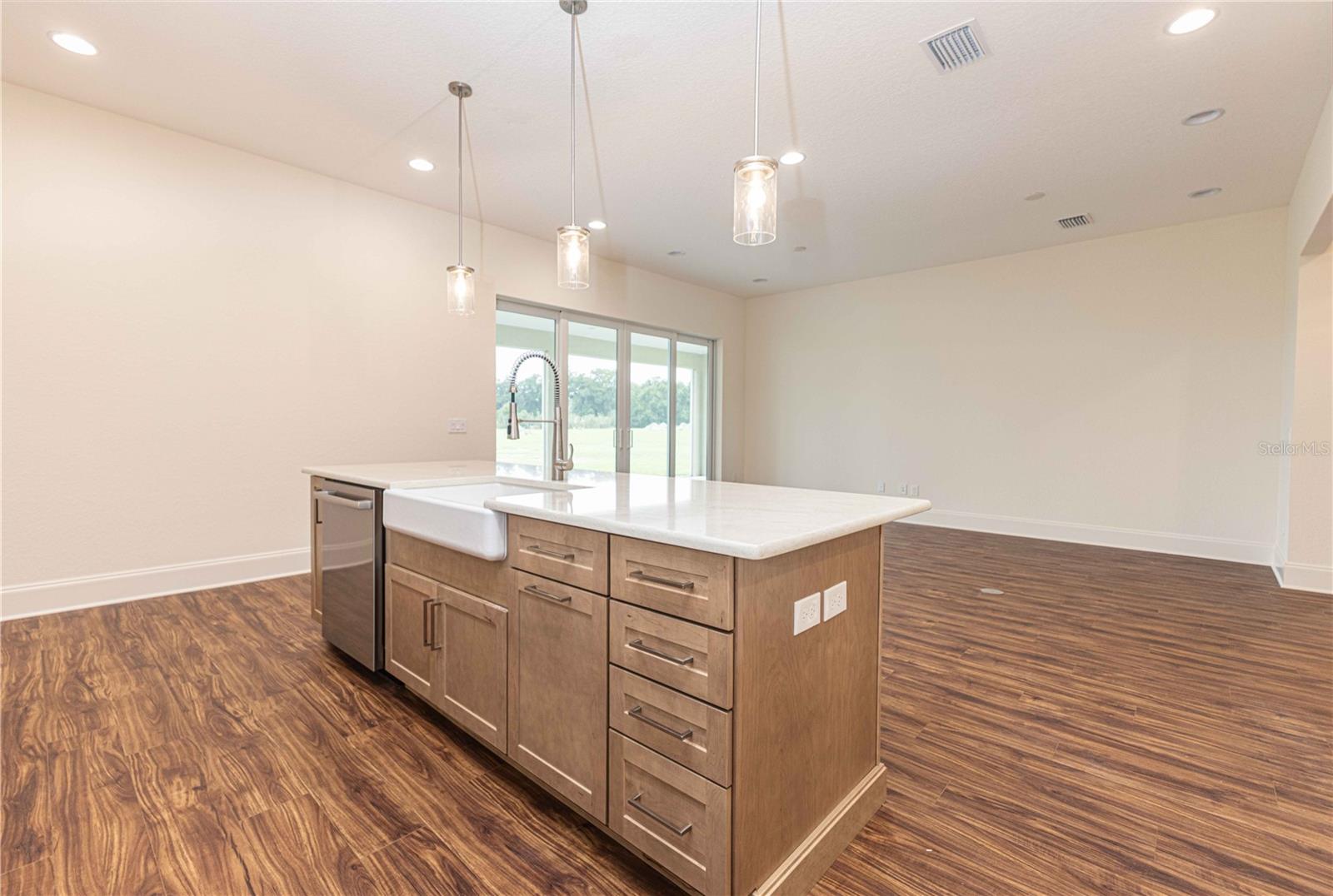Image 6 of 49 For 1439 Cr 212  