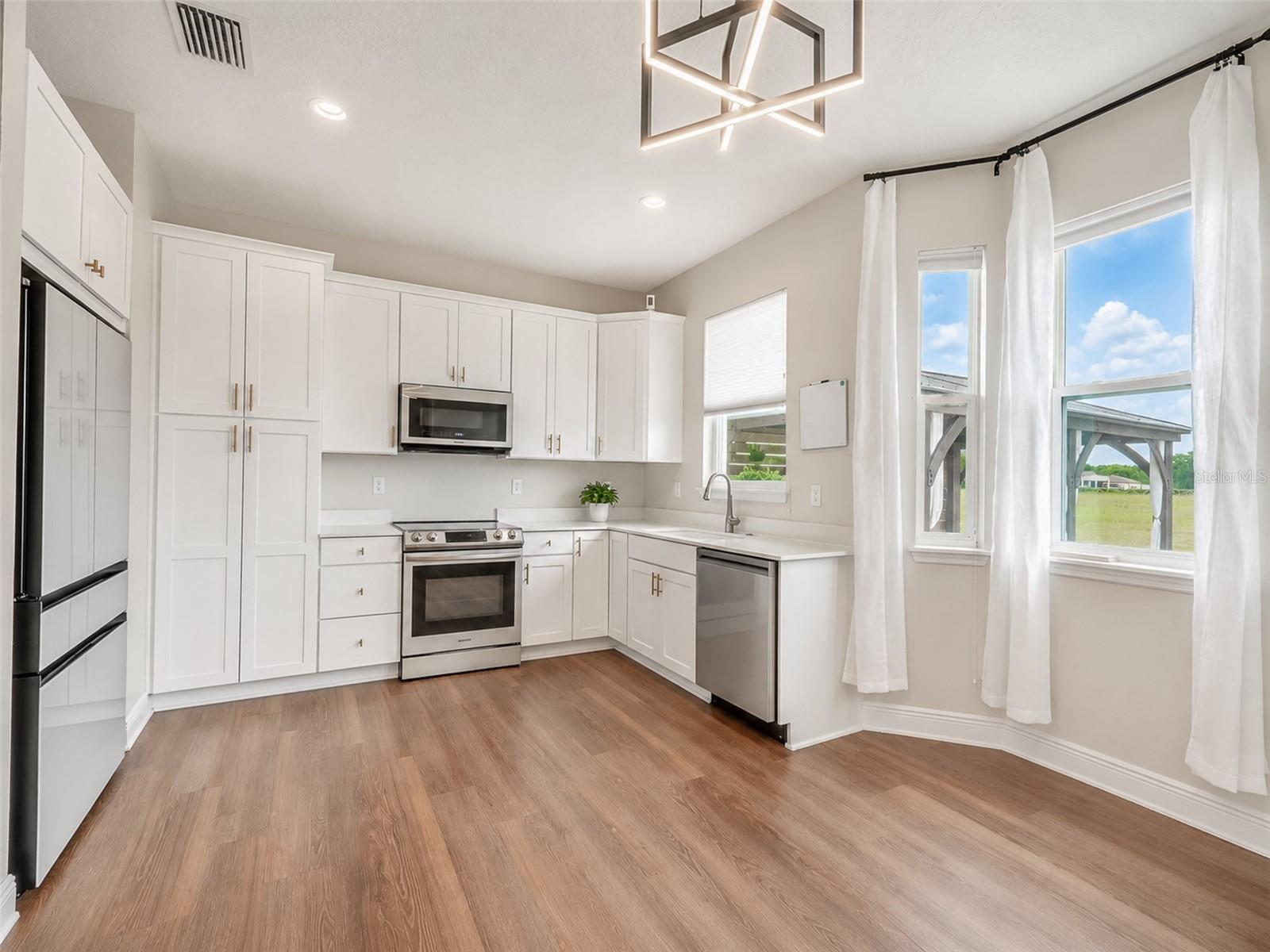 Image 10 of 43 For 13810 Rester Road