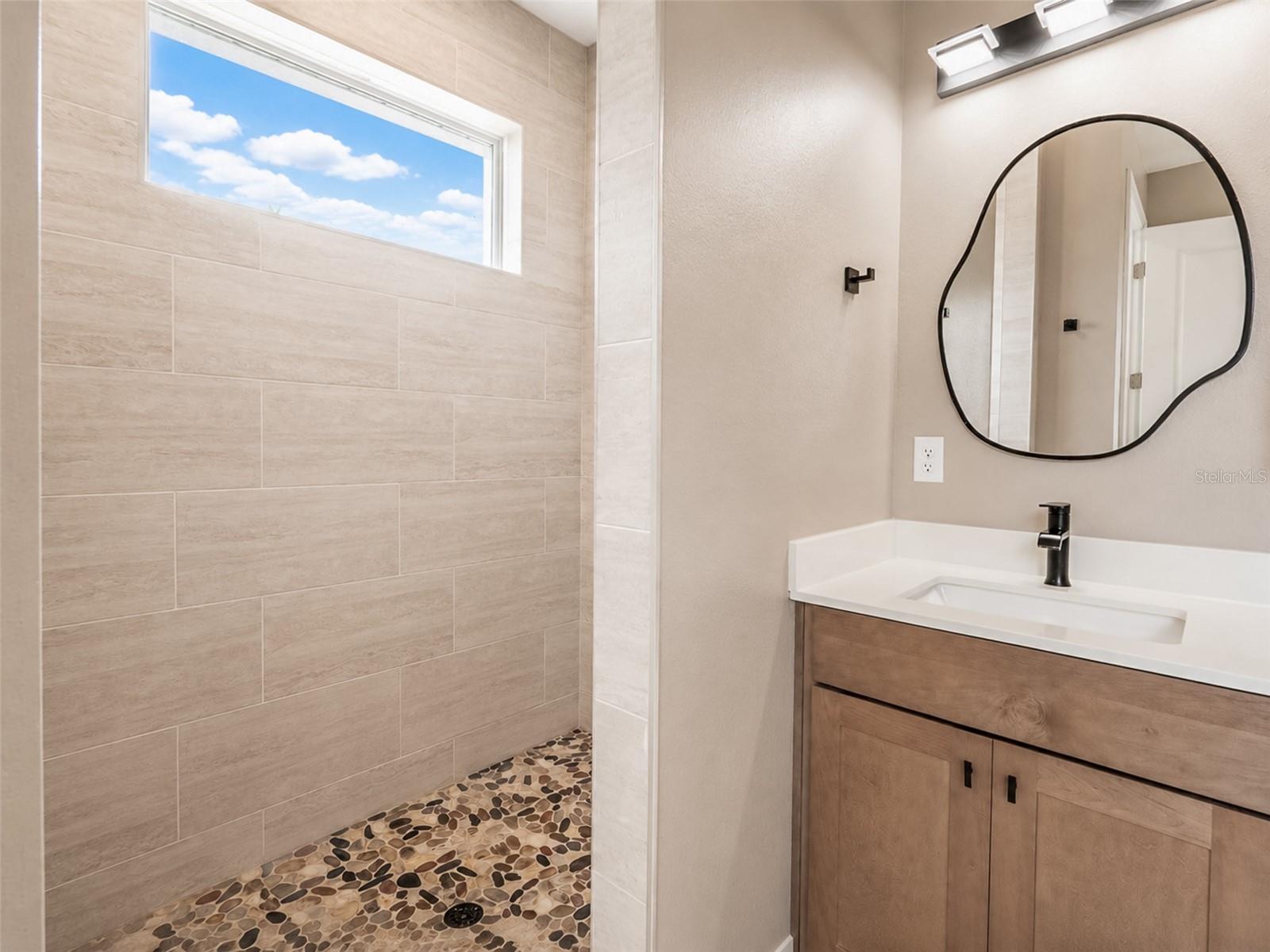 Image 17 of 43 For 13810 Rester Road