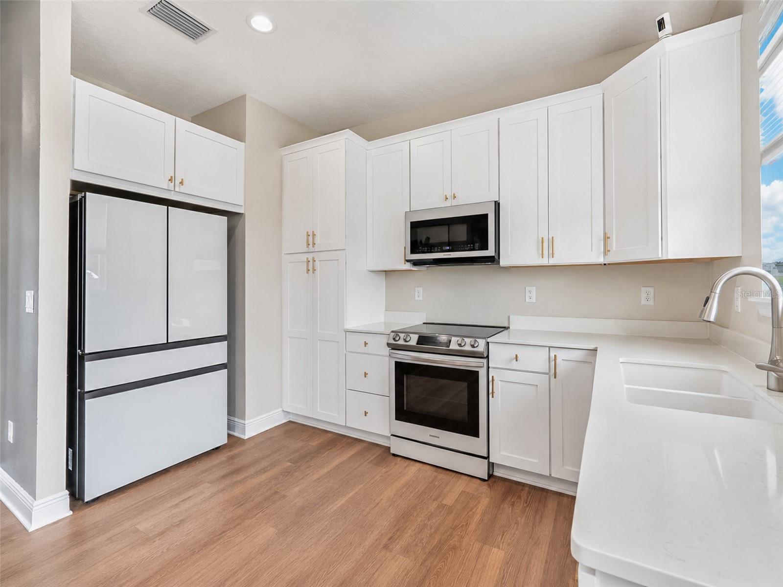 Image 9 of 43 For 13810 Rester Road