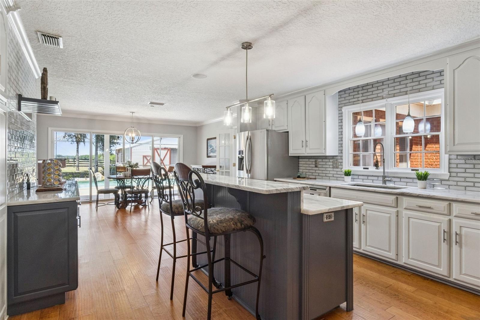 Image 18 of 69 For 14951 Thoroughbred Ln