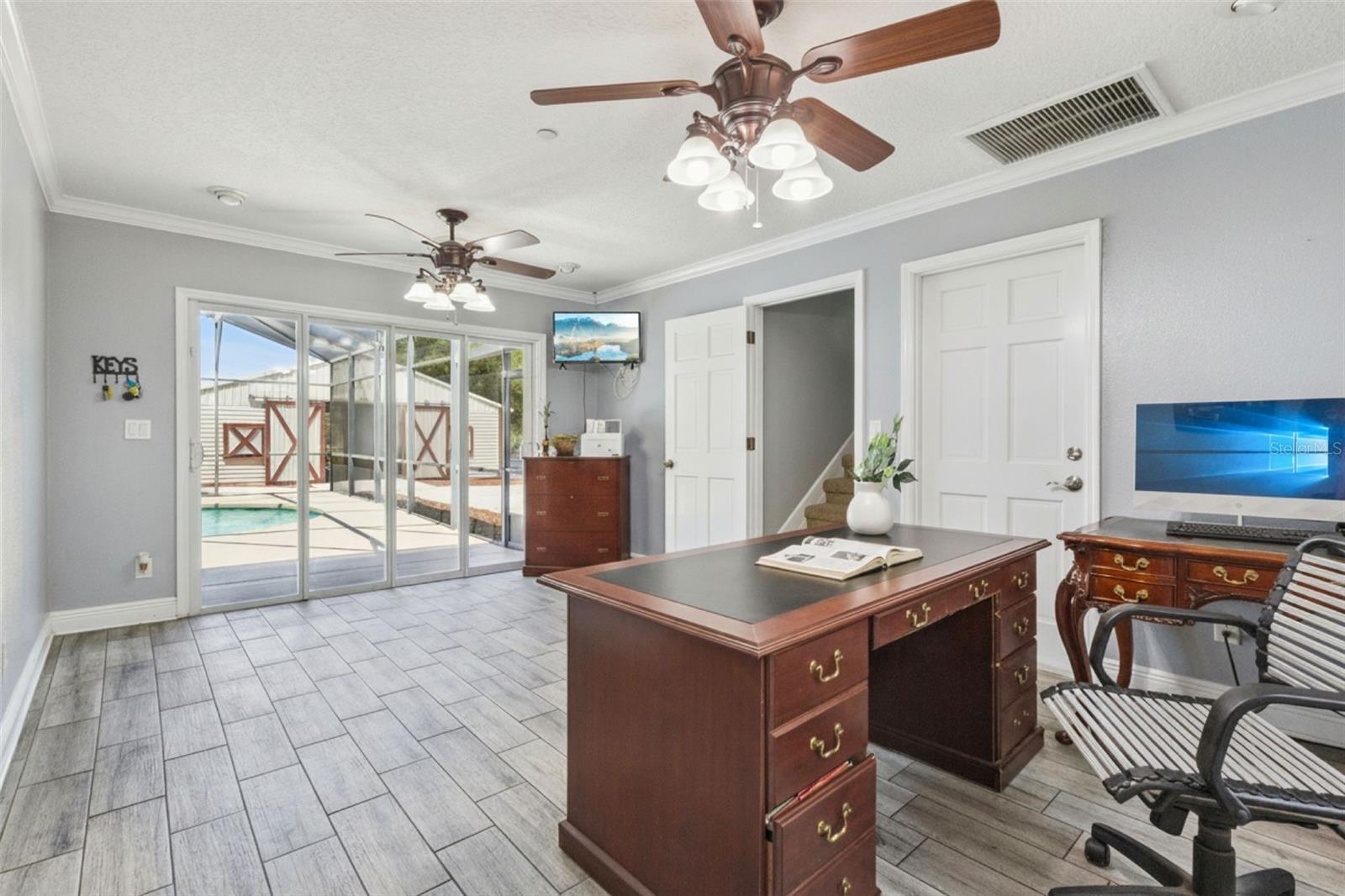 Image 24 of 69 For 14951 Thoroughbred Ln