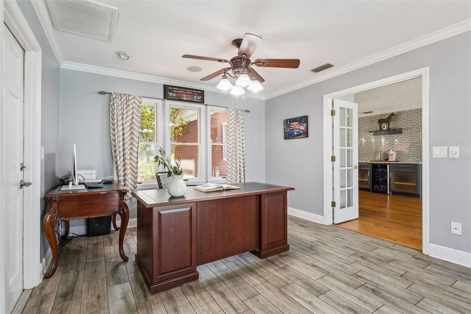 Image 26 of 69 For 14951 Thoroughbred Ln