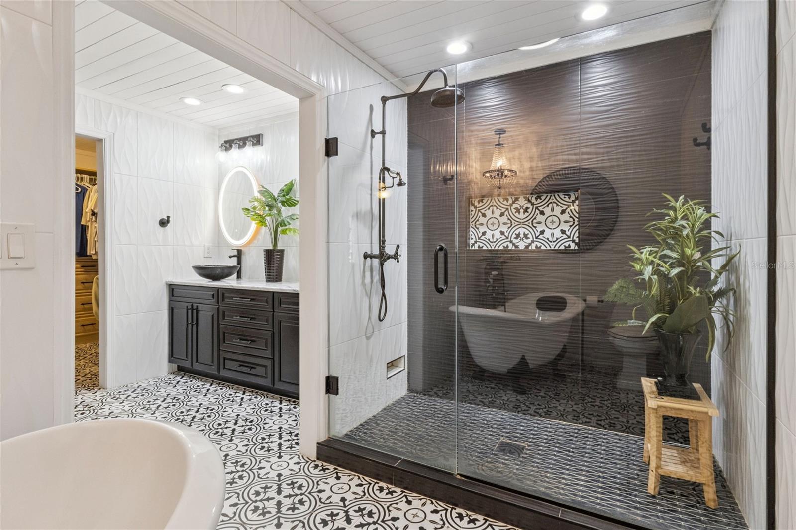 Image 34 of 69 For 14951 Thoroughbred Ln