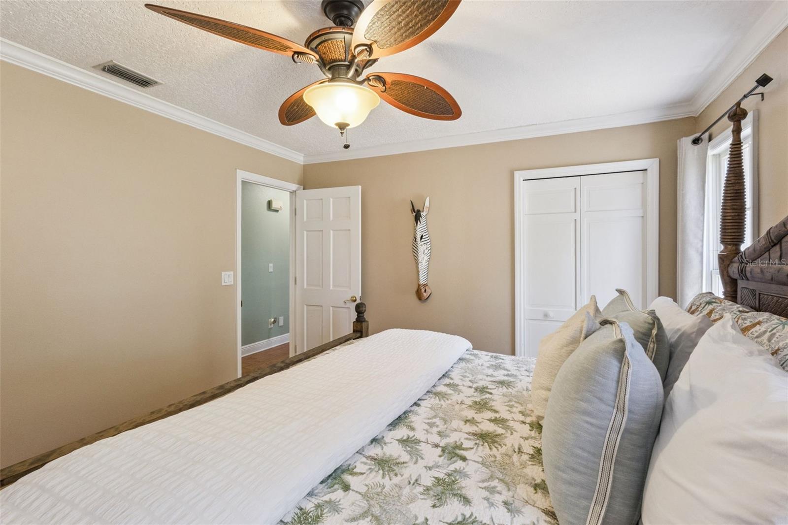 Image 40 of 69 For 14951 Thoroughbred Ln