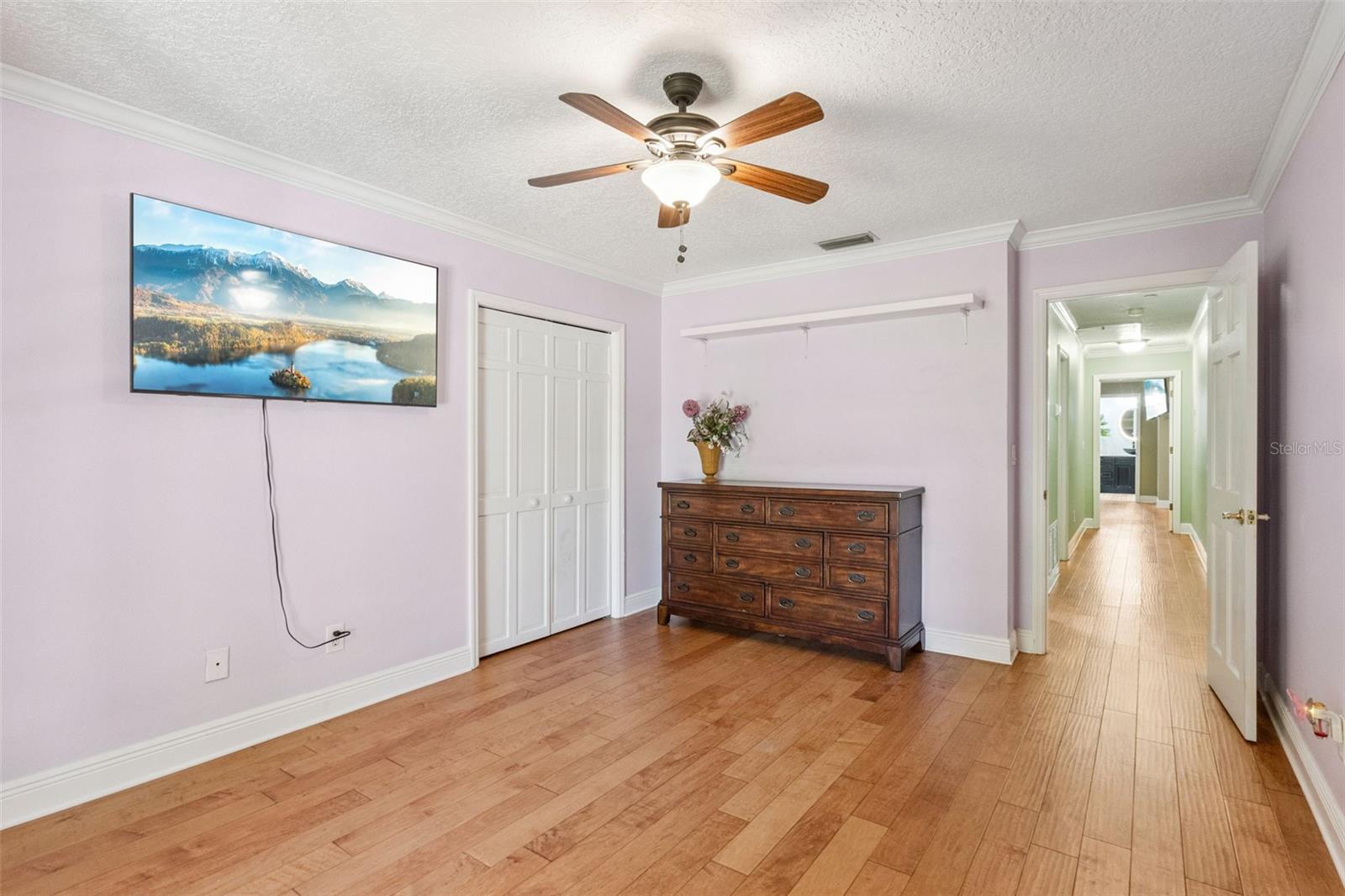 Image 42 of 69 For 14951 Thoroughbred Ln