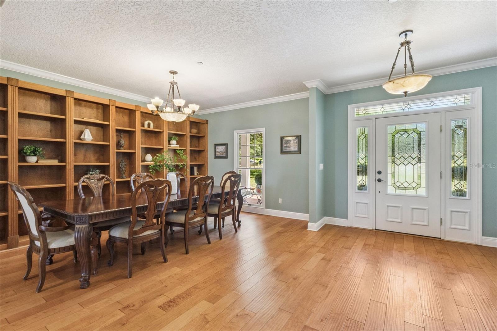 Image 9 of 69 For 14951 Thoroughbred Ln