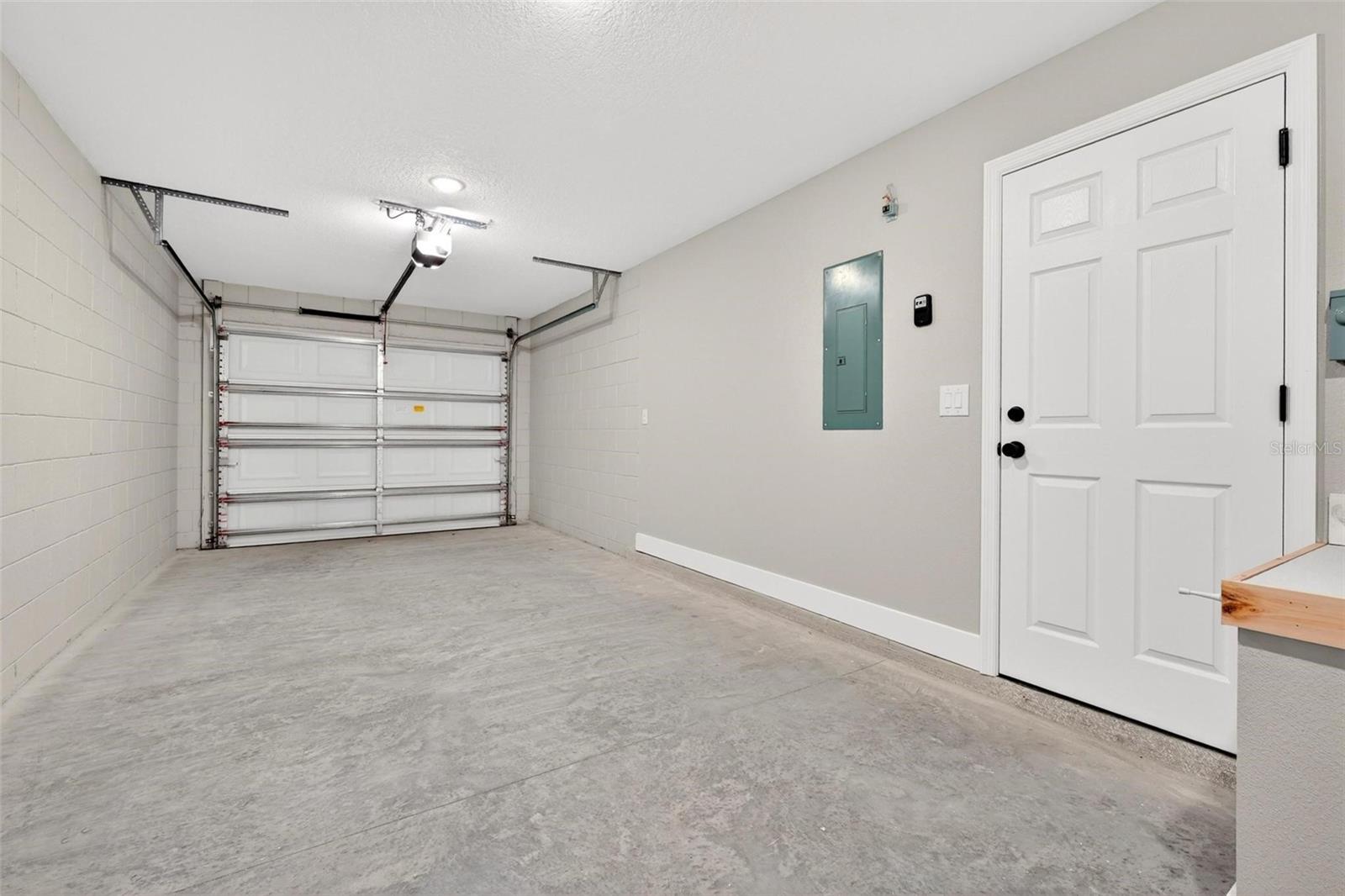 Image 19 of 21 For 32635 Vista Avenue
