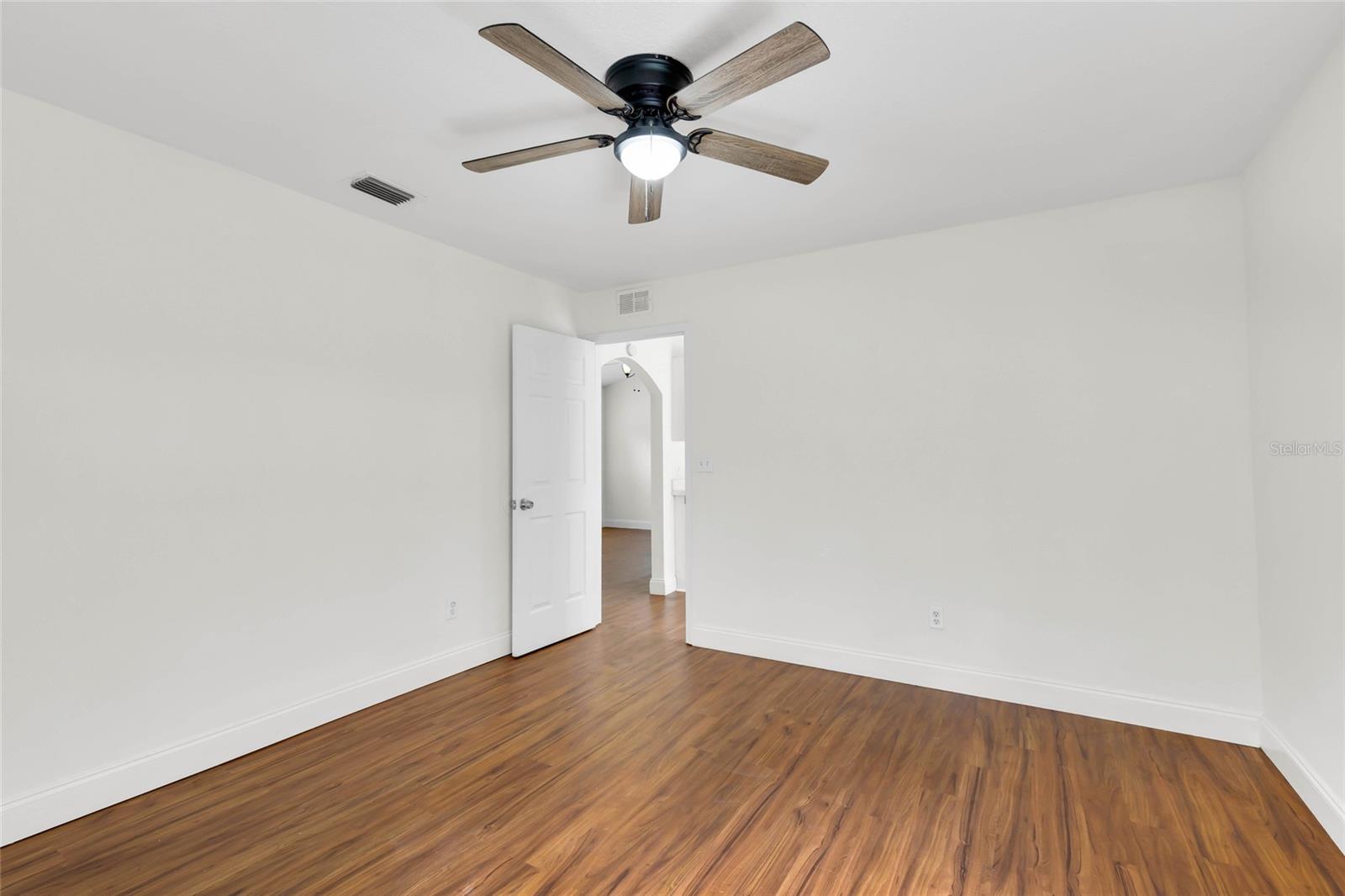 Image 15 of 31 For 40206 Palm Street