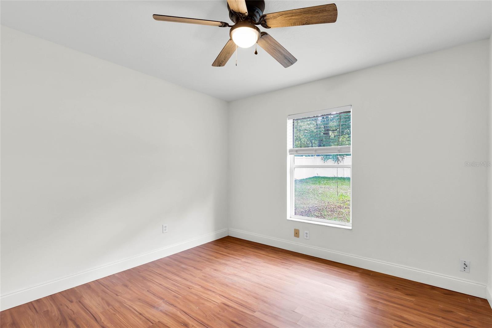 Image 18 of 31 For 40206 Palm Street