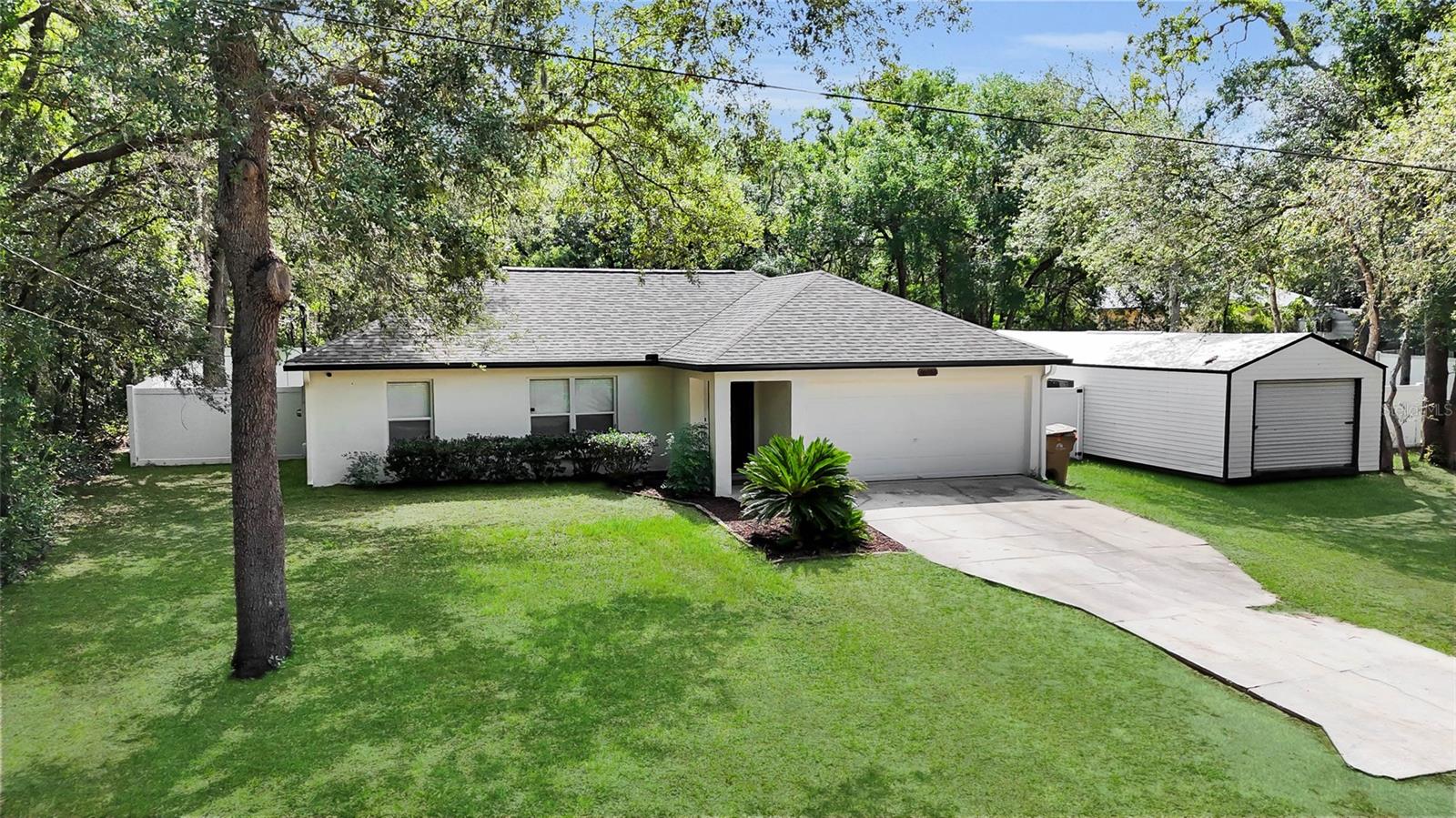 Image 2 of 31 For 40206 Palm Street