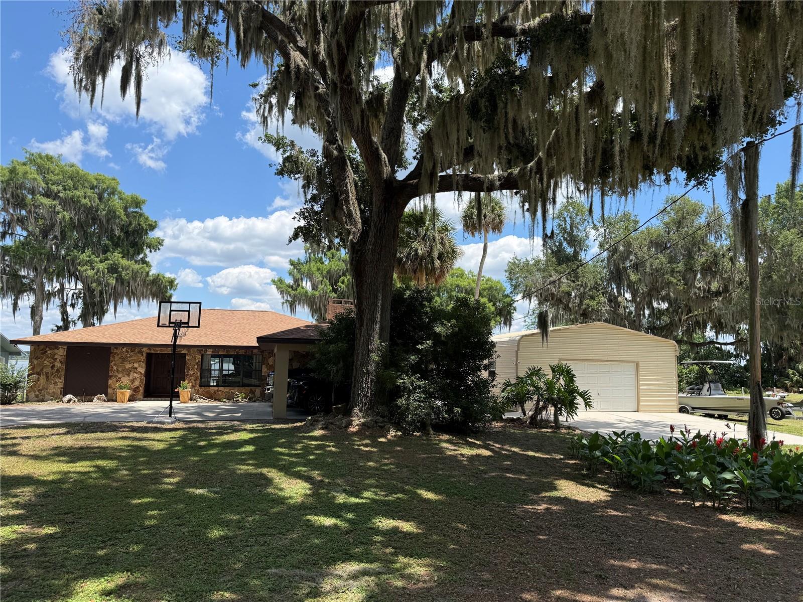 Image 4 of 92 For 4232 County Road 400