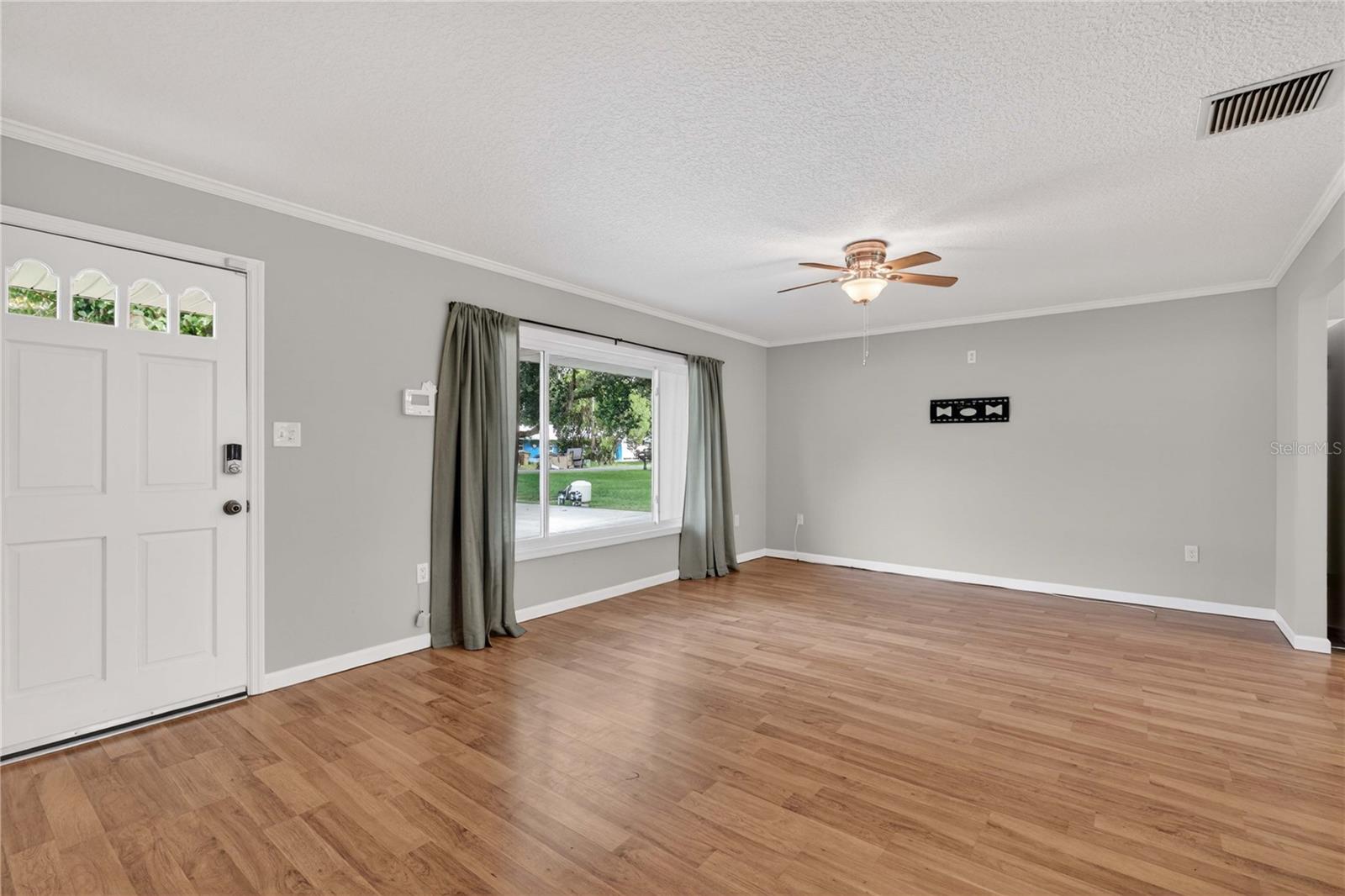 Image 16 of 55 For 27638 Lisa Drive