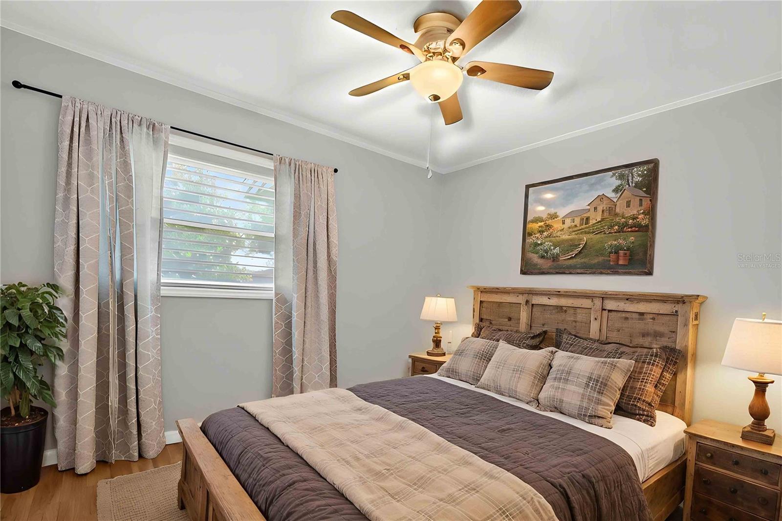 Image 26 of 55 For 27638 Lisa Drive