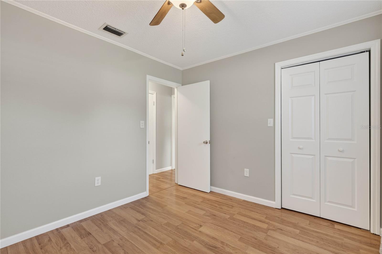 Image 27 of 55 For 27638 Lisa Drive