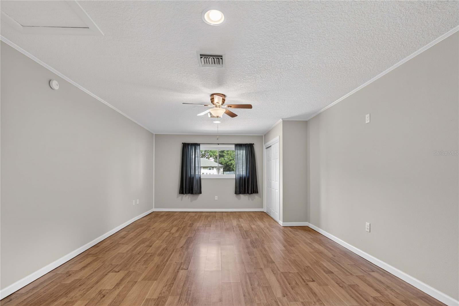 Image 36 of 55 For 27638 Lisa Drive