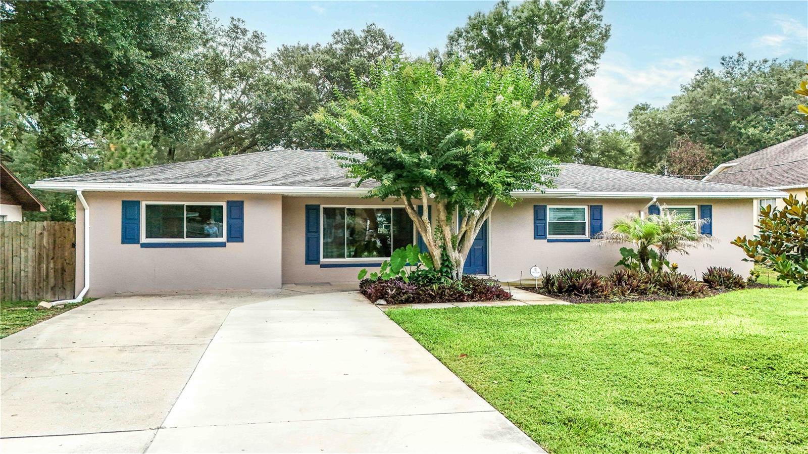 Image 38 of 55 For 27638 Lisa Drive