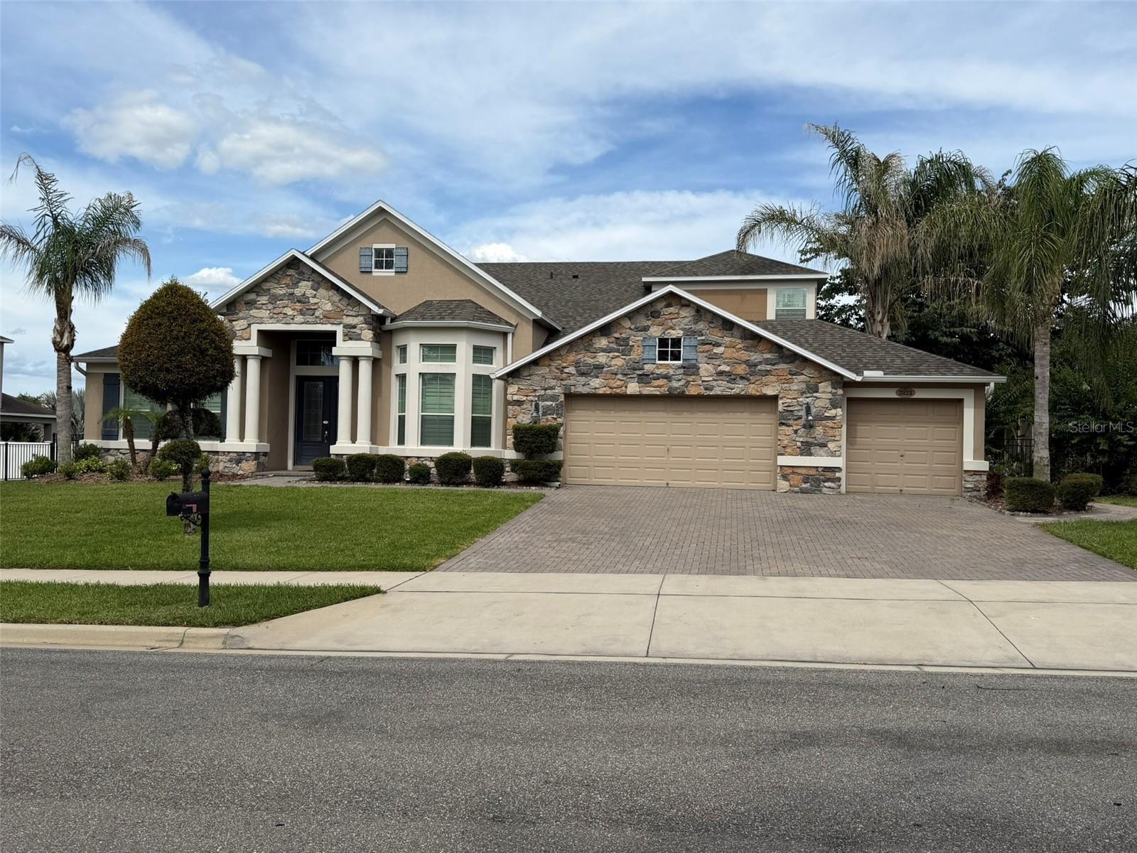 Details for 2023 Misty Glen Drive, APOPKA, FL 32712