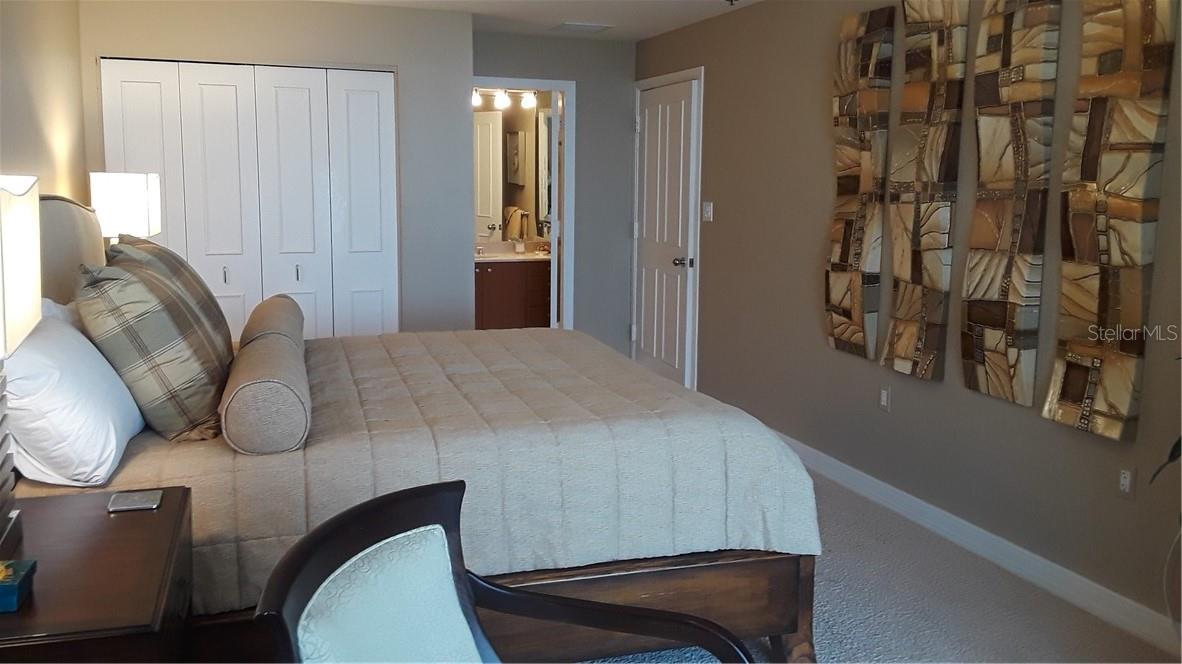 Image 17 of 28 For 455 Longboat Club Road 401