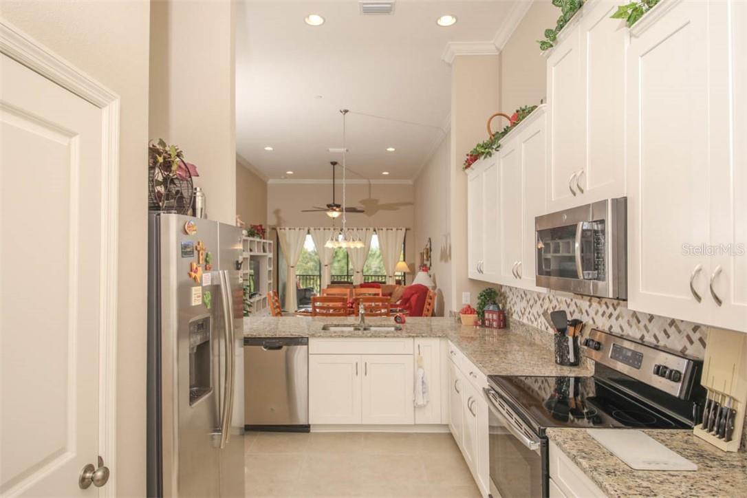 Image 6 of 38 For 12720 Sorrento Way 201