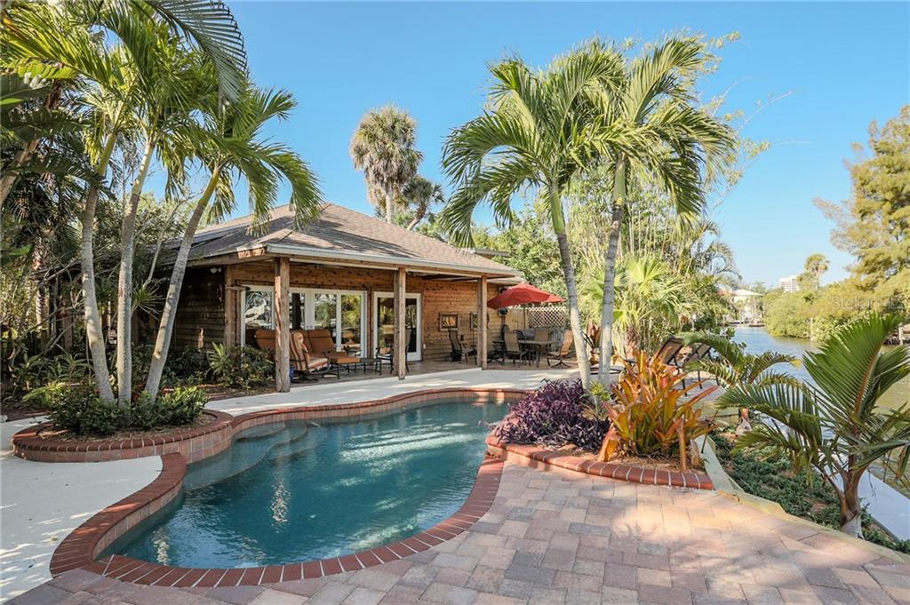 Details for 130 Island Circle, SARASOTA, FL 34242