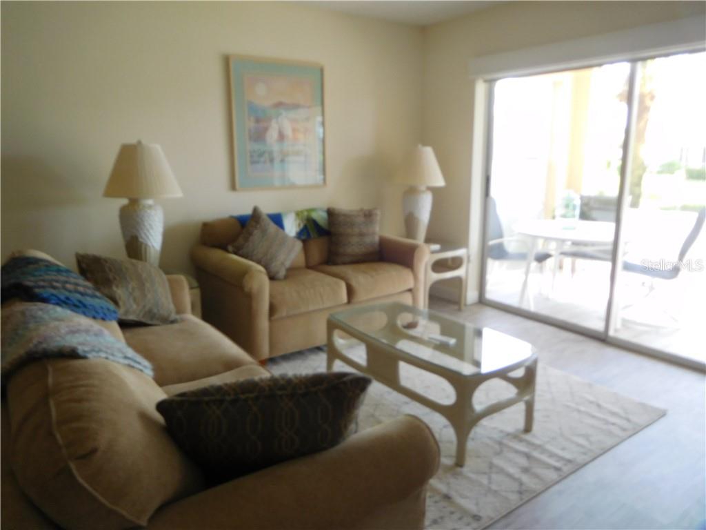 Image 8 of 37 For 9300 Clubside Circle 1109