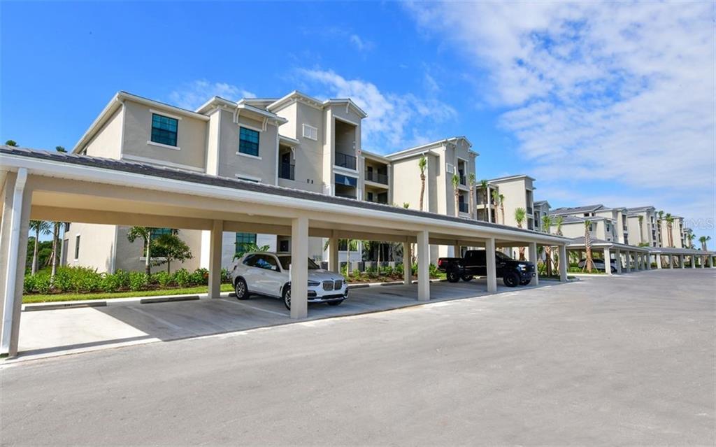 Details for 17520 Gawthrop Drive 203, LAKEWOOD RANCH, FL 34211