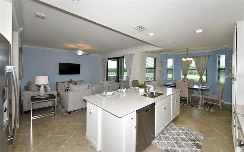 Image 15 of 69 For 17520 Gawthrop Drive 203