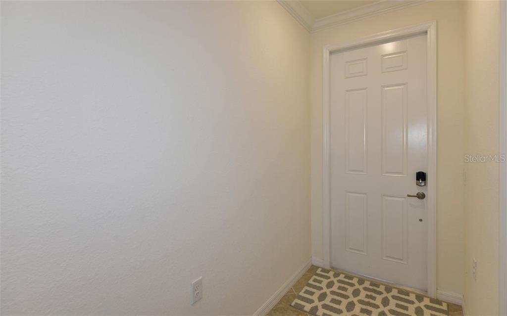Image 4 of 69 For 17520 Gawthrop Drive 203