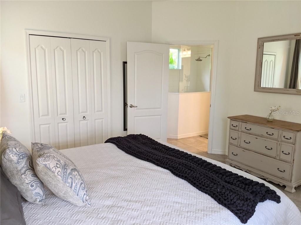 Image 16 of 27 For 4911 Newport News Circle