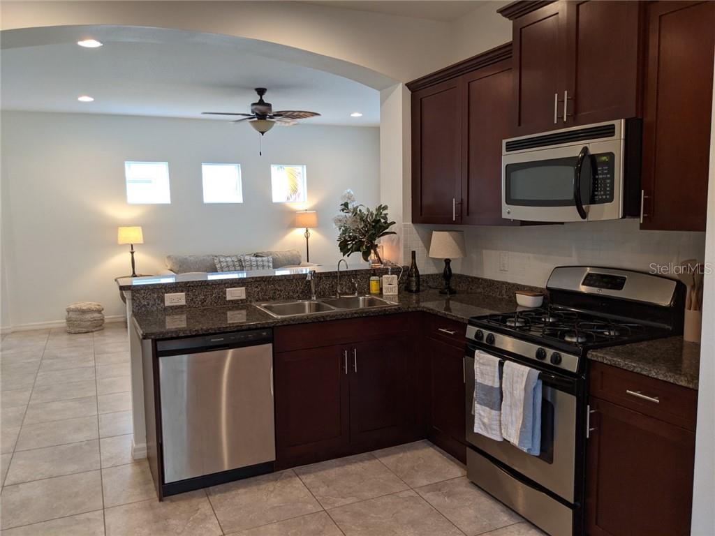 Image 9 of 27 For 4911 Newport News Circle