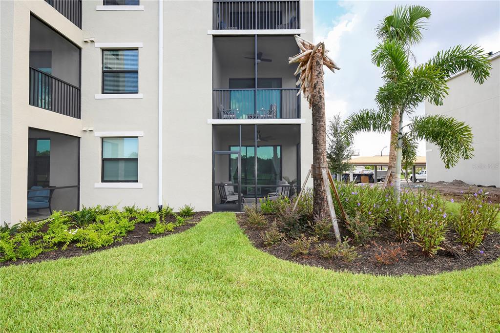 Image 30 of 53 For 17810 Gawthrop Street 101