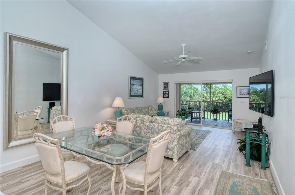 Image 10 of 33 For 8735 Olde Hickory Avenue 8308
