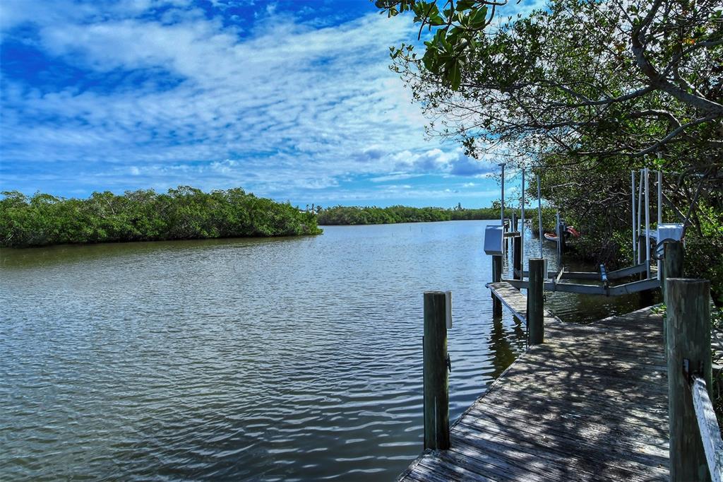 Image 67 of 99 For 2910 Casey Key Road