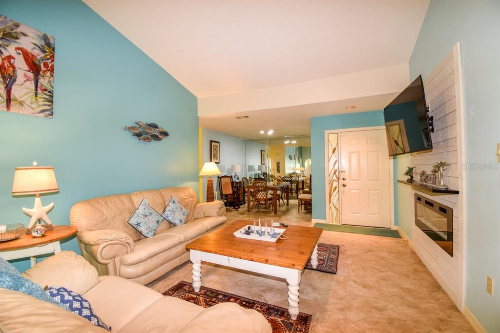 Image 5 of 26 For 243 Southampton Lane 273
