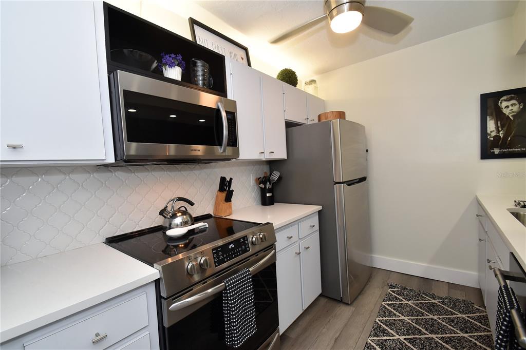 Image 2 of 36 For 1716 Glenhouse Drive Gl421