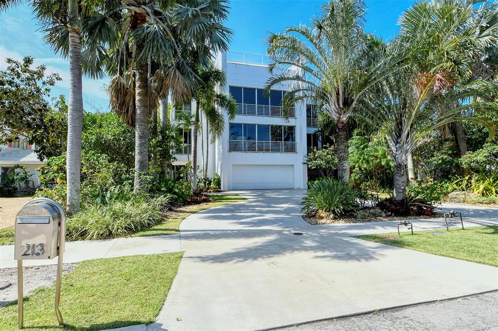 Details for 213 Washington Drive, SARASOTA, FL 34236