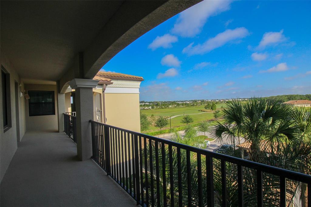 Image 17 of 56 For 16706 Vardon Terrace 405