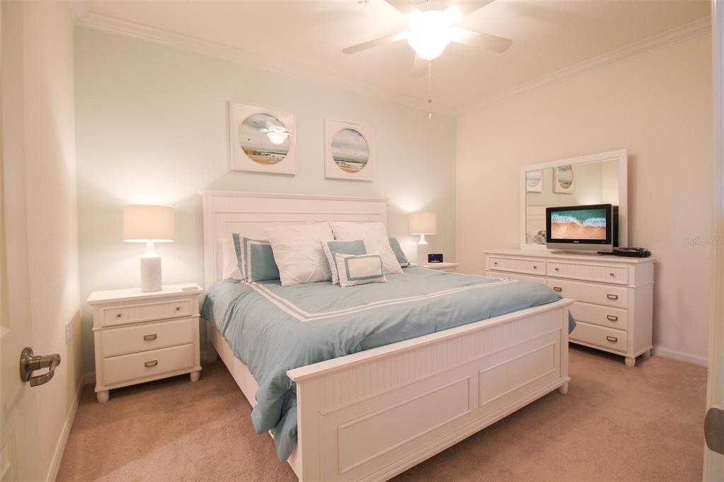 Image 20 of 56 For 16706 Vardon Terrace 405