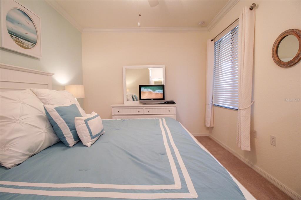 Image 21 of 56 For 16706 Vardon Terrace 405
