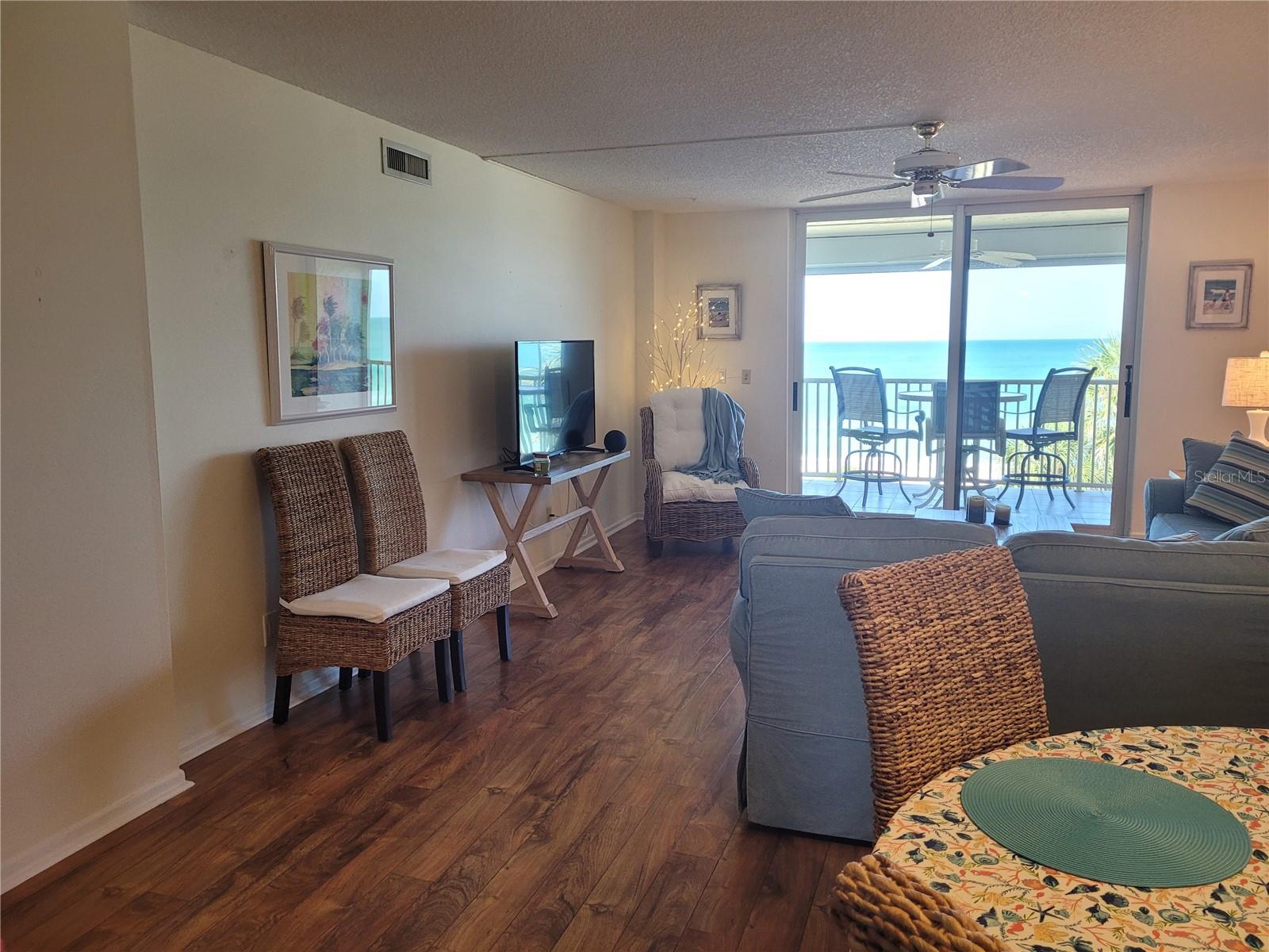 Image 6 of 24 For 4325 Gulf Of Mexico Drive 406
